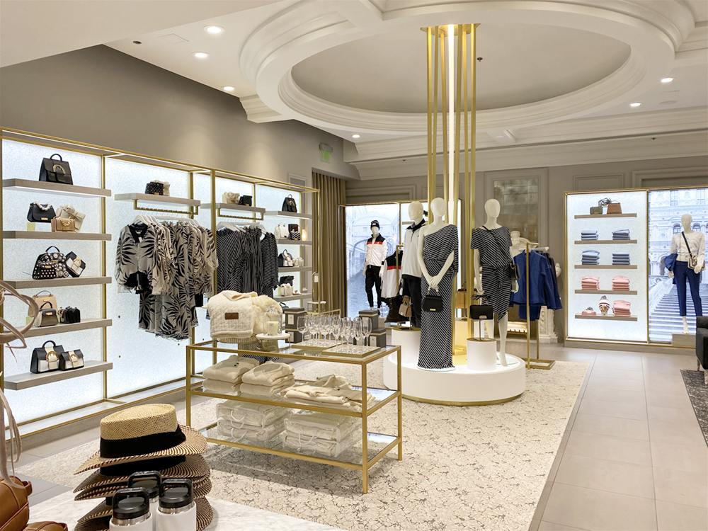 Visual Merchandising: Louis Vuitton